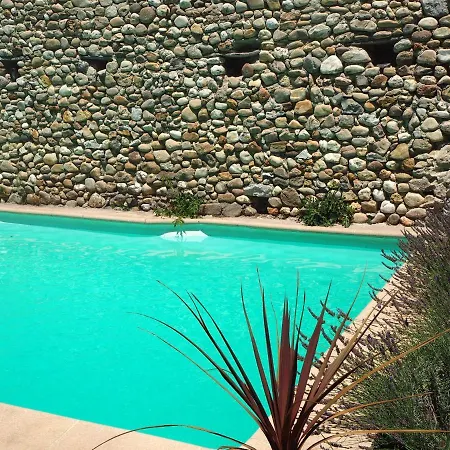Maison d'hôtes Les Cailloux Dorés *