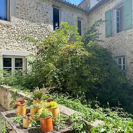 Les Cailloux Dores Gasthof *
