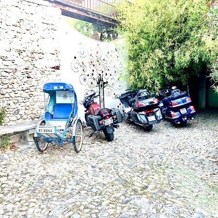 Les Cailloux Dores Gasthof *