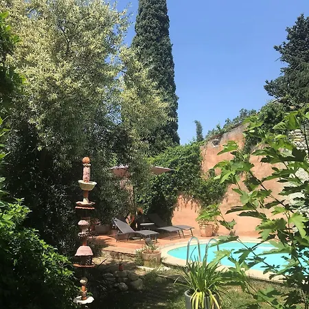 Pensjonat Les Cailloux Dores Massillargues-Attuech