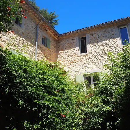 Les Cailloux Dores Pensjonat