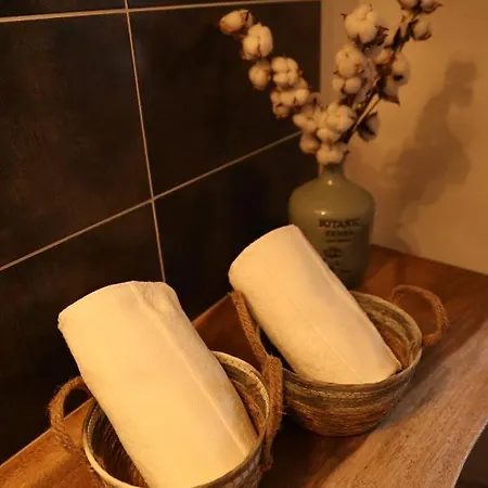 Les Cailloux Dorés 4*